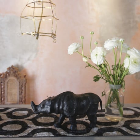 Velvet Ikat (black)