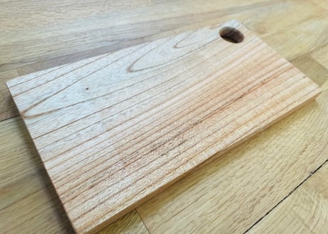 センダンの手作りカッティングボード