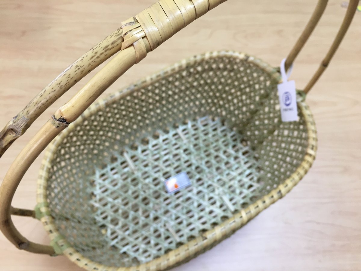 【新品未使用品】戸隠竹細工 竹かご りんご籠　竹細工 file.jpg