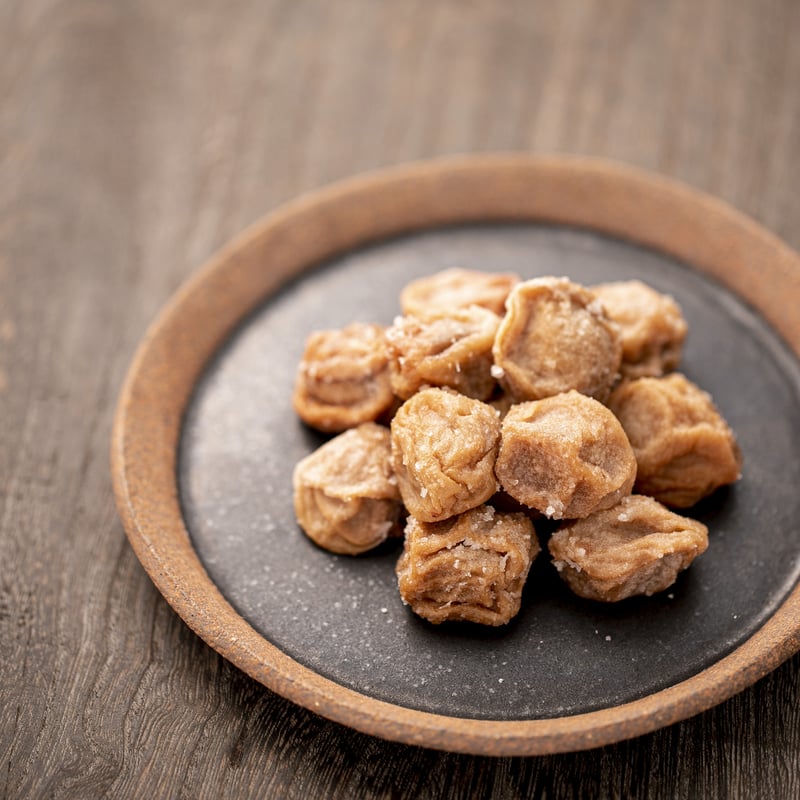 竹・140g 】 塩分約25％ 土と水にこだわった山森農園の梅干し 「魔法