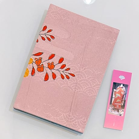 【２月その１】舞妓さんの髪型・芸妓さんのお道具クリアファイルと舞妓さんの衣装で作ったコレクションノート（帯と着物撫子のリバーシブル）と舞妓さんの一年間の花簪シールシートの3点セット　送料込（限定１）