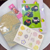 【２月その１】舞妓さんの髪型・芸妓さんのお道具クリアファイルと舞妓さんの衣装で作ったコレクションノート（帯と着物撫子のリバーシブル）と舞妓さんの一年間の花簪シールシートの3点セット　送料込（限定１）