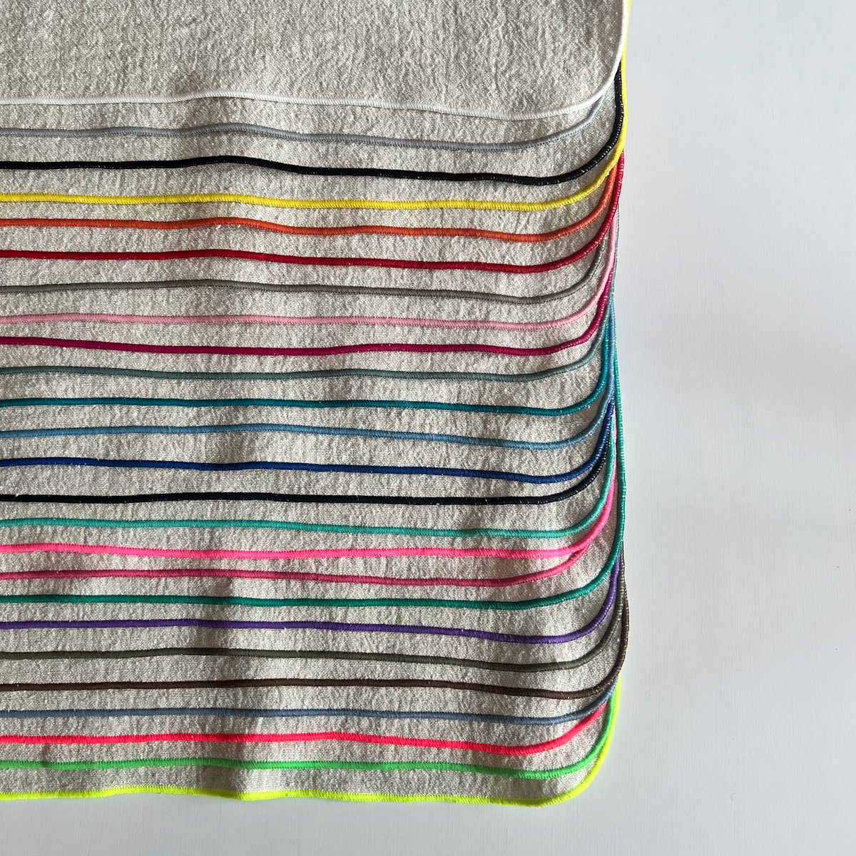 新品 未使用 シルクコット.ンシルクリネン ハンカチ3枚 シルクリネンハンカチ Lサイズ | UNEPLACESHOP