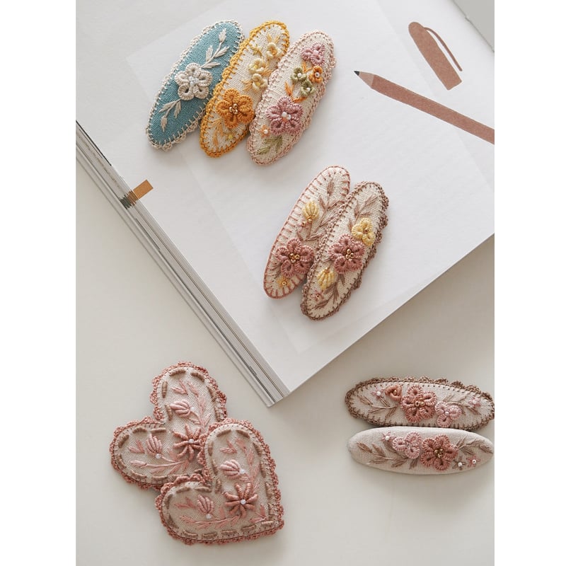 再入荷】 angela bon / Embroidered Hair pin 10種類 |