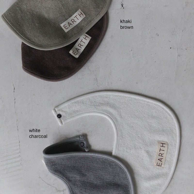EARTH THE ARCHIVE / organic bib | calme closet