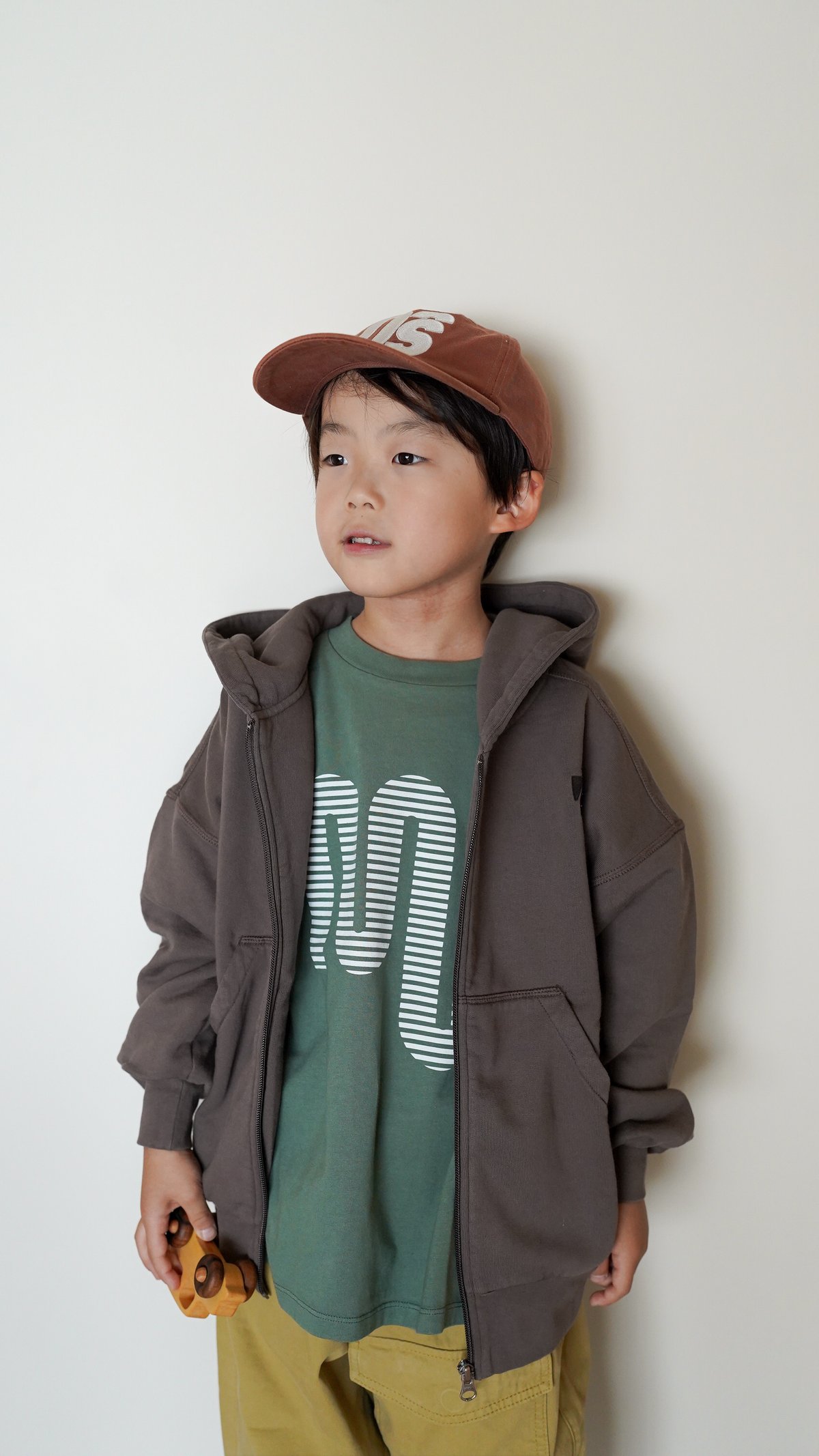 main story / Zipped Hoodie - Falcon 8y | calme