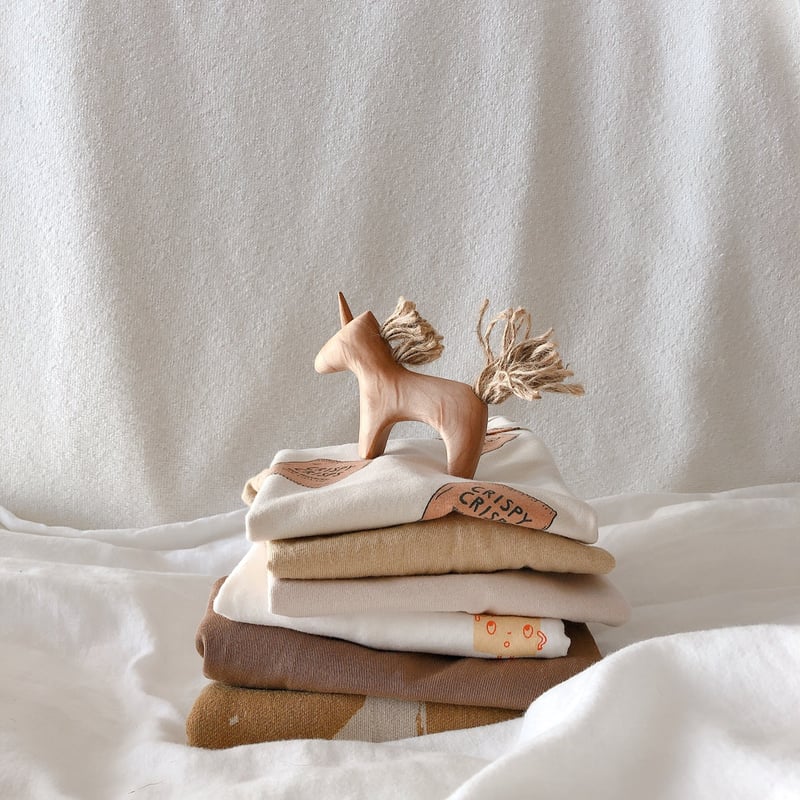 tateplota / Unicorn | calme closet