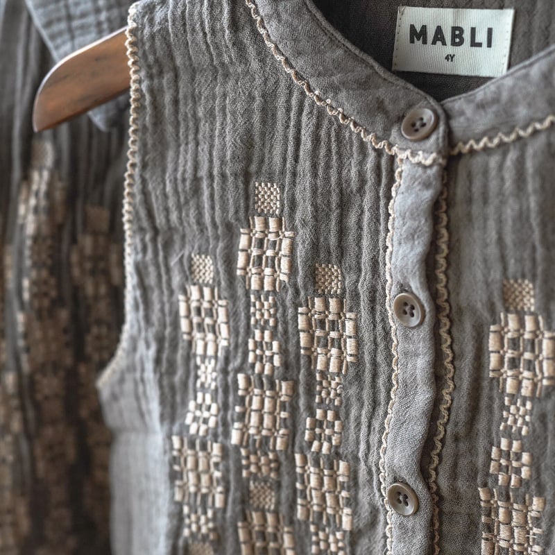 MABLI / FOLK VEST - KOALA - | calme closet