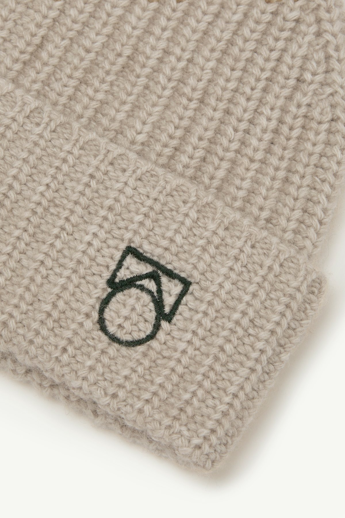 main story / Beanie - Oat | calme closet