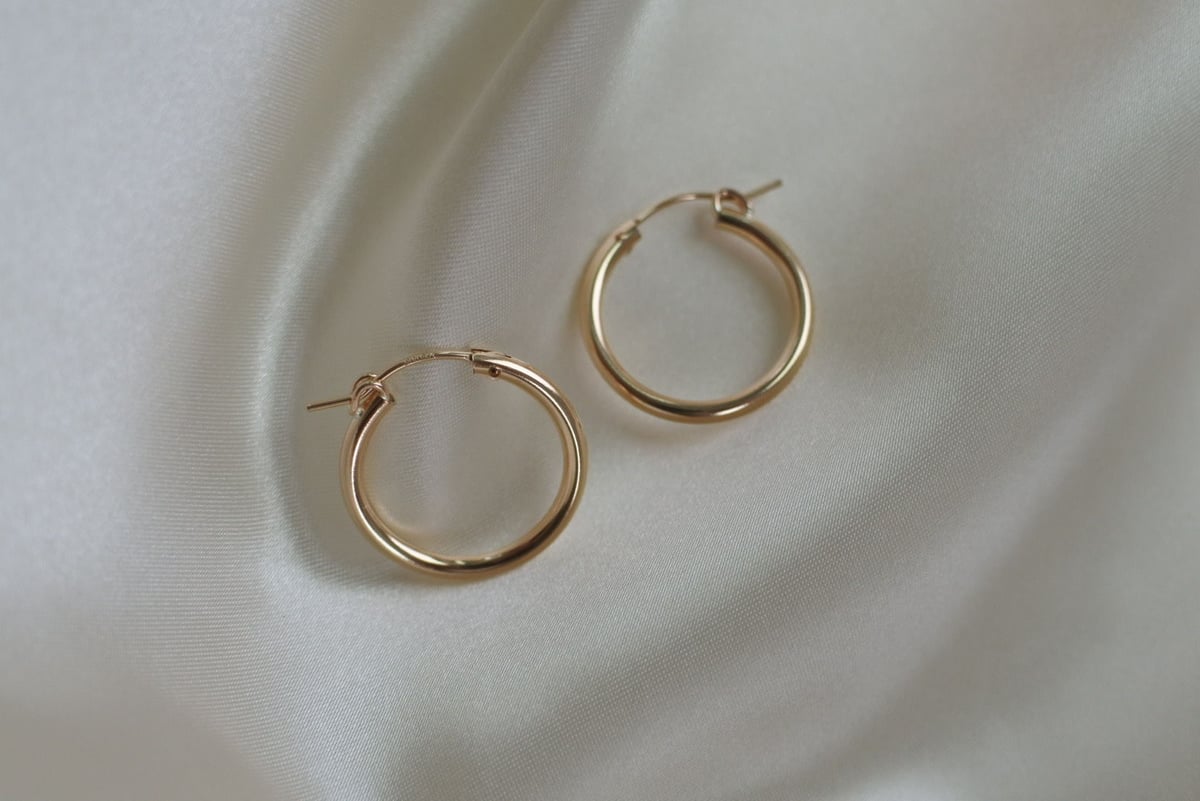 一粒クリスタルピアス(オール14kgf)L | LAROIS