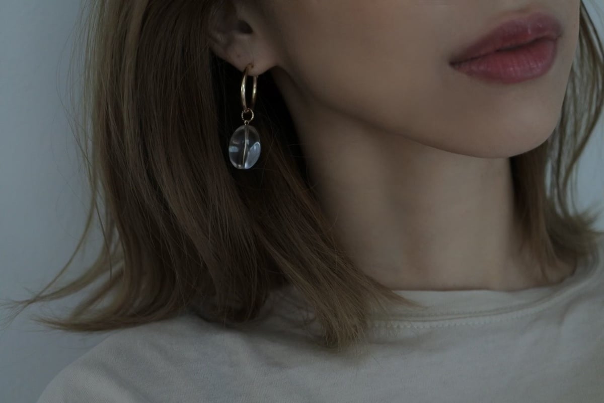 一粒クリスタルピアス(オール14kgf)L | LAROIS