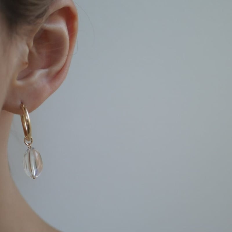 一粒クリスタルピアス(オール14kgf) M | LAROIS