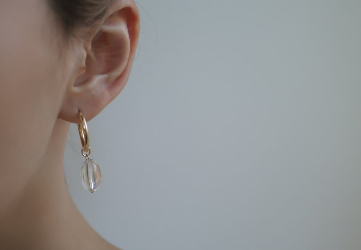 一粒クリスタルピアス(オール14kgf) M | LAROIS
