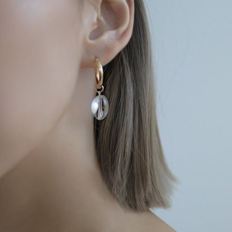 一粒クリスタルピアス(オール14kgf) M | LAROIS