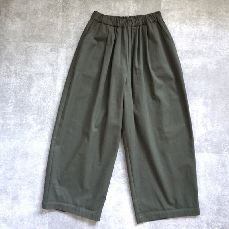 コクーンパンツ Khaki | atelier emau 