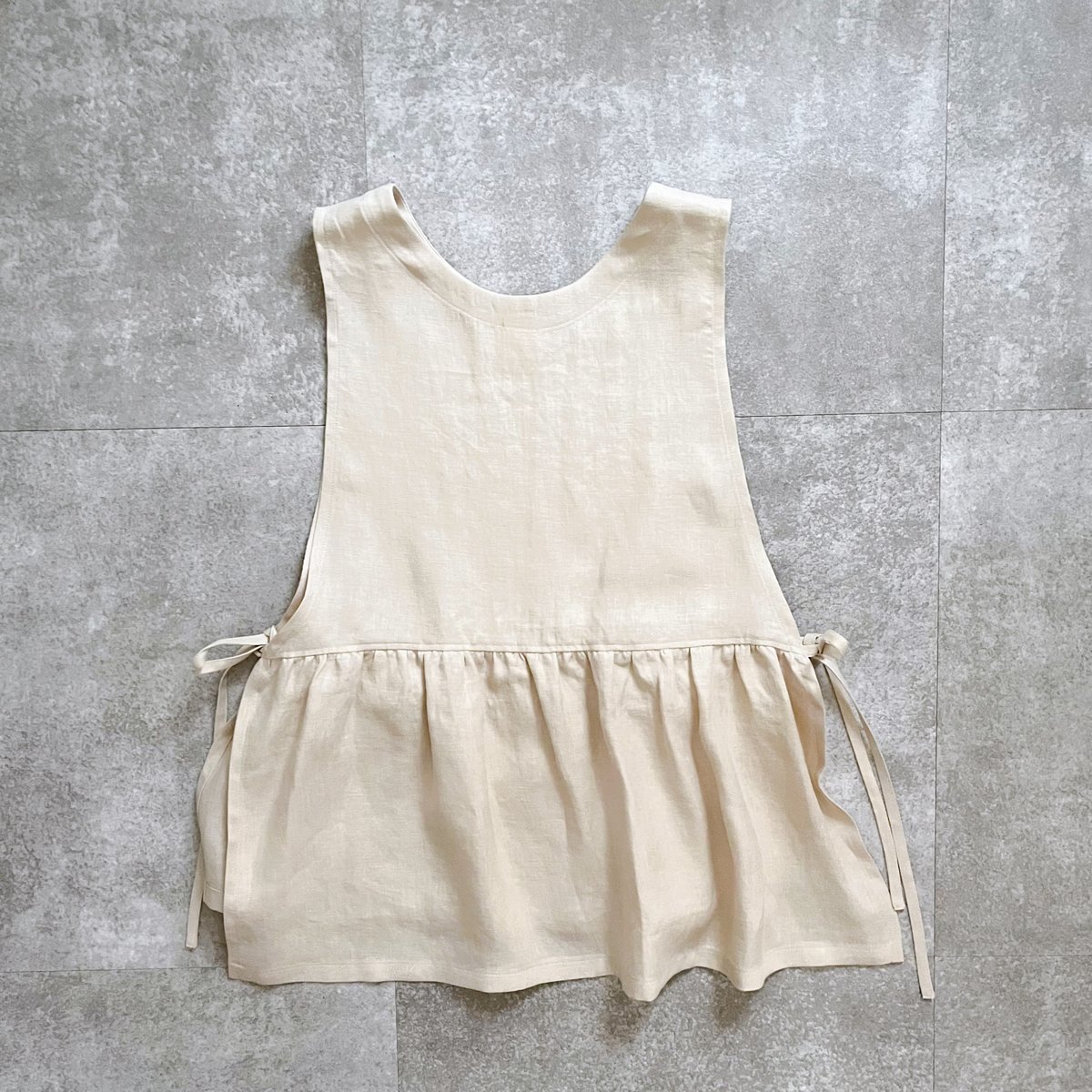 サイドリボンギャザーベスト | atelier emau