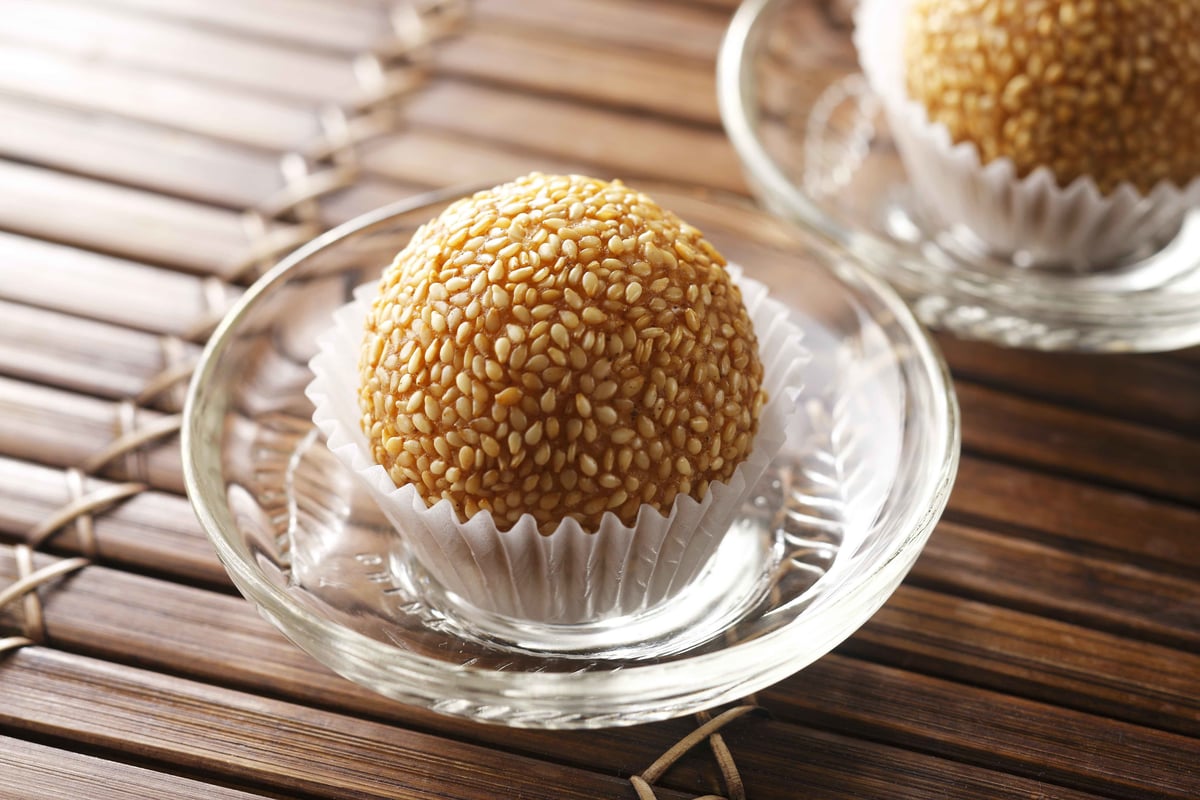 冷凍】ゴマ団子 6個入 | 海鮮中華 宮の森れんげ堂