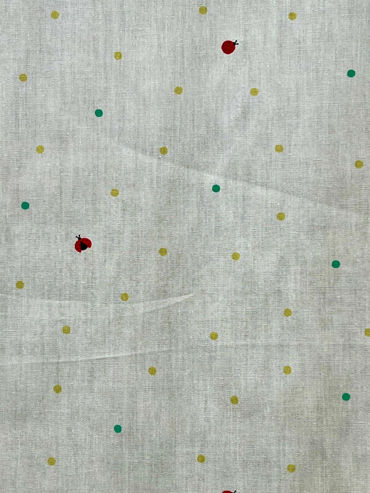 526.【布】てんとう虫とドット 10cm | 「ハッピーキルト」