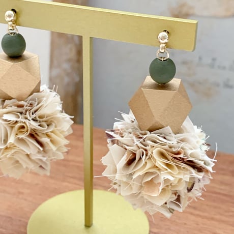 エコたま3連　ゴールド　ピアス/イヤリング