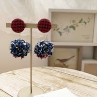 エコたま3wayピアス　ネイビー×赤千鳥