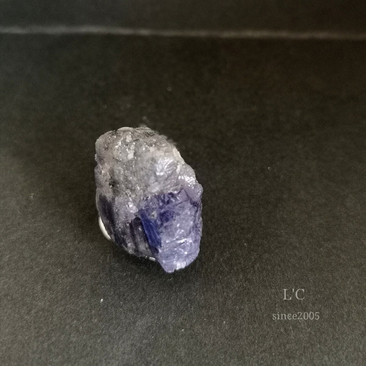 タンザニア産メレラニ鉱山 タンザナイト | L'C