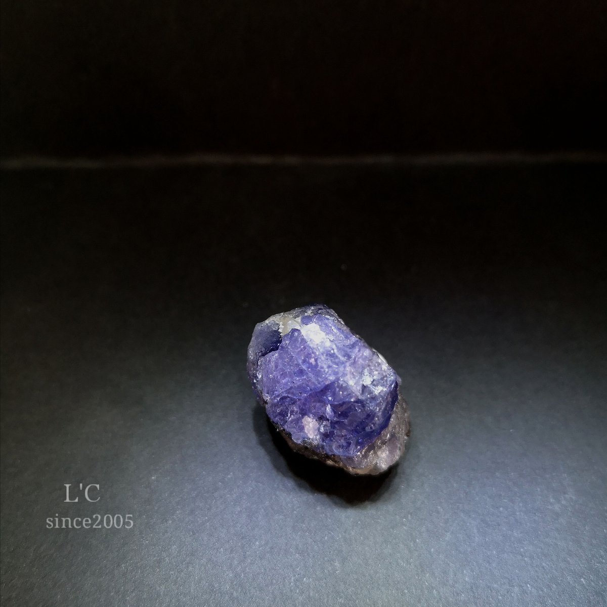 タンザニア産メレラニ鉱山 タンザナイト | L'C