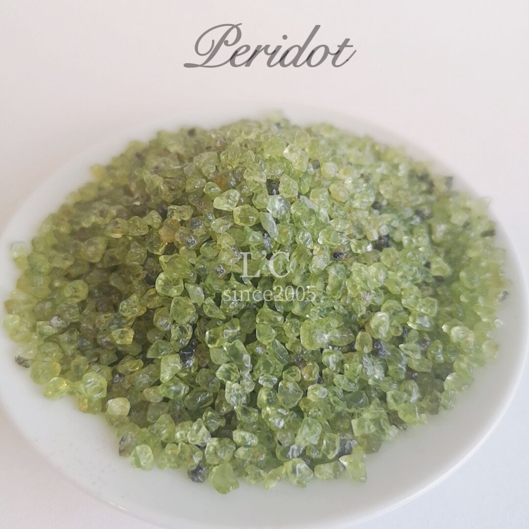 200★数量限定★太陽の石【200gハイクォリティ小粒ペリドットさざれ】❤️ 200☆数量限定☆太陽の石【200gハイクォリティ小粒ペリドットさざれ】❤️