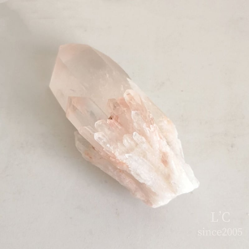 ピンクキャンドルクォーツ　原石　マダガスカル産　天然石 ピンクキャンドルクォーツ 原石 マダガスカル産 天然石