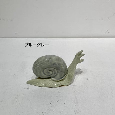 舞踏家・点滅陶芸作品「マイマイ」