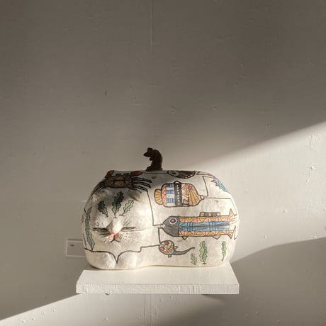 林湜和清和の張り子作品「魚屋」