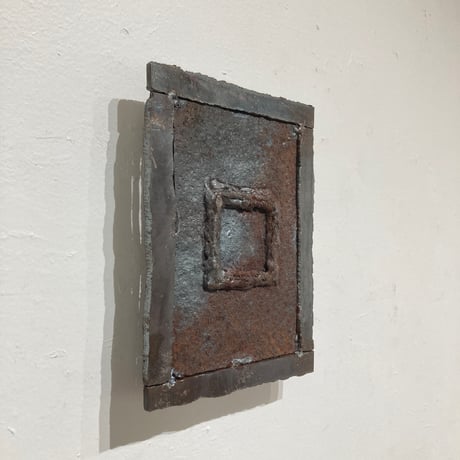 青野 正「 鉄の壁アート”四角”」