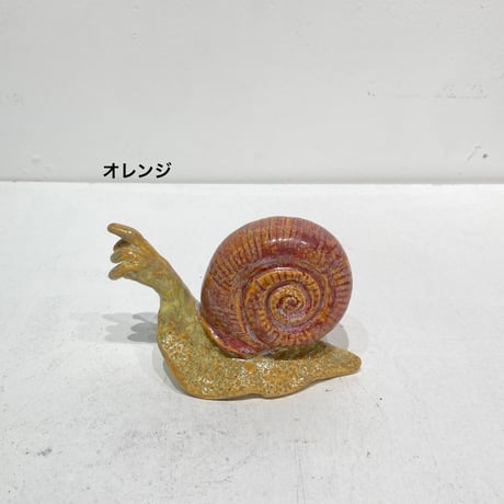 舞踏家・点滅陶芸作品「マイマイ」
