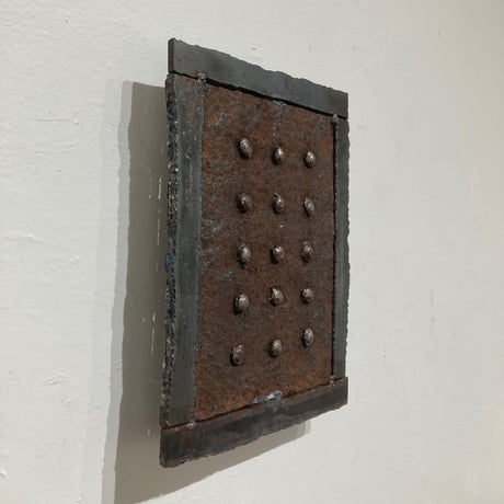 青野 正「 鉄の壁アート”ドット”」