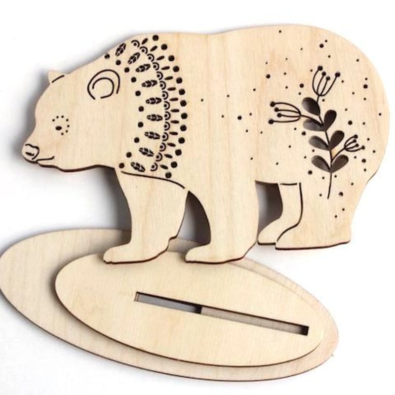 リトアニア製 木製 アニマルオーナメント 《くま》 | Nord DECO