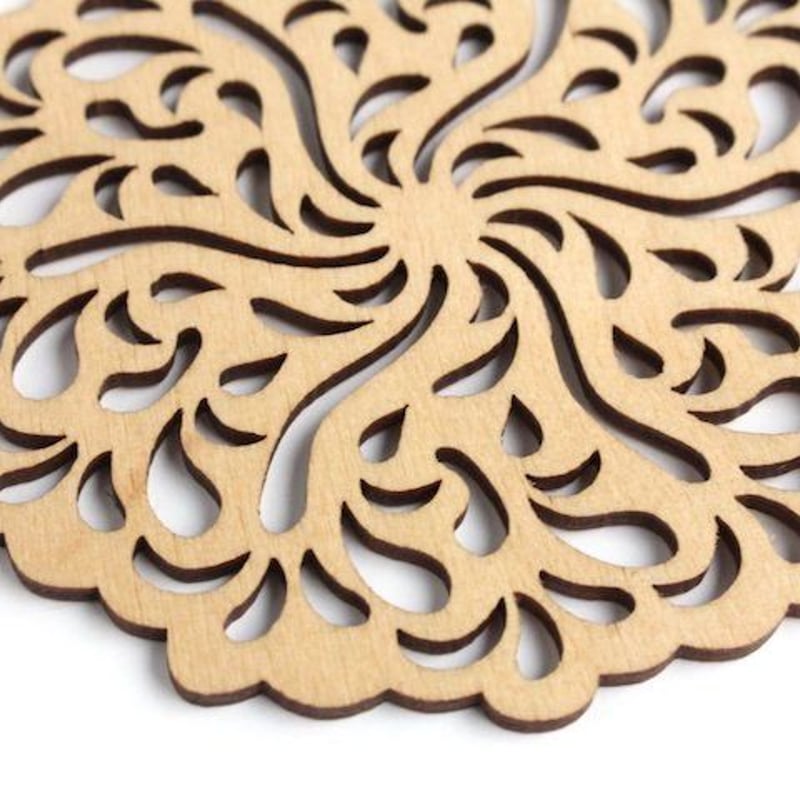 リトアニア製 木製コースター ラウンド 《ロゼット》O-76 | Nord DECO