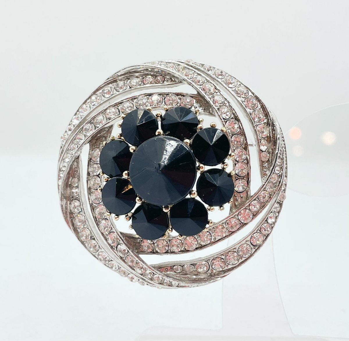 渦巻きのブローチ (フランス製)クリア/ゴールド/グレー35101-40-801