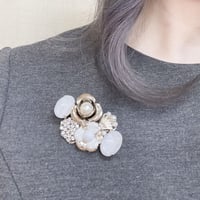 お花のブローチ(イタリア製) 32791-02-911