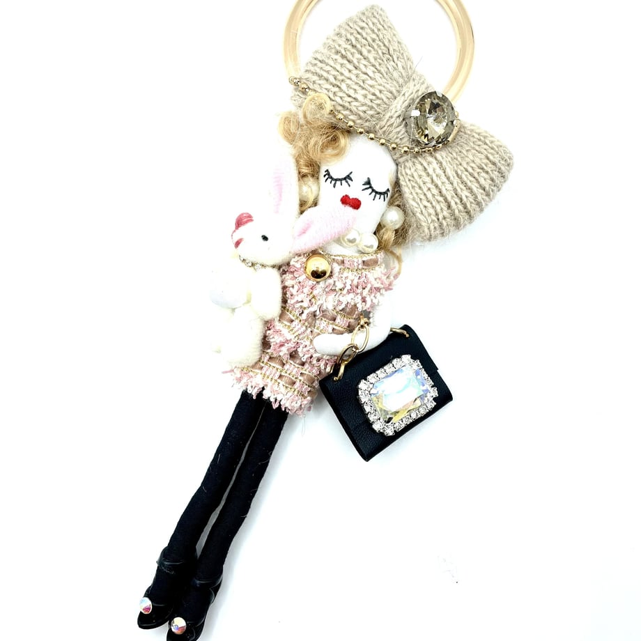 6381a4b44aed192f1e372b9e