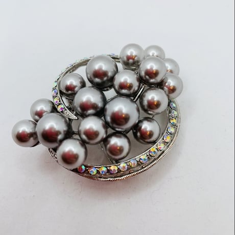 PEARL WOUND BUNCHブローチ　35583-07-807