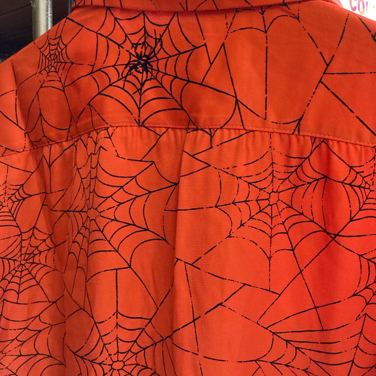 グルーヴィンハイ レーヨン ボックスシャツ スパイダー グルーヴィンハイ レーヨン ボックスシャツ スパイダー | 旅する古着屋