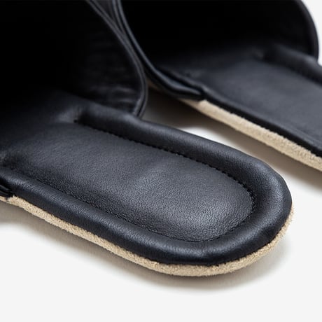 Slipper  / BLACK