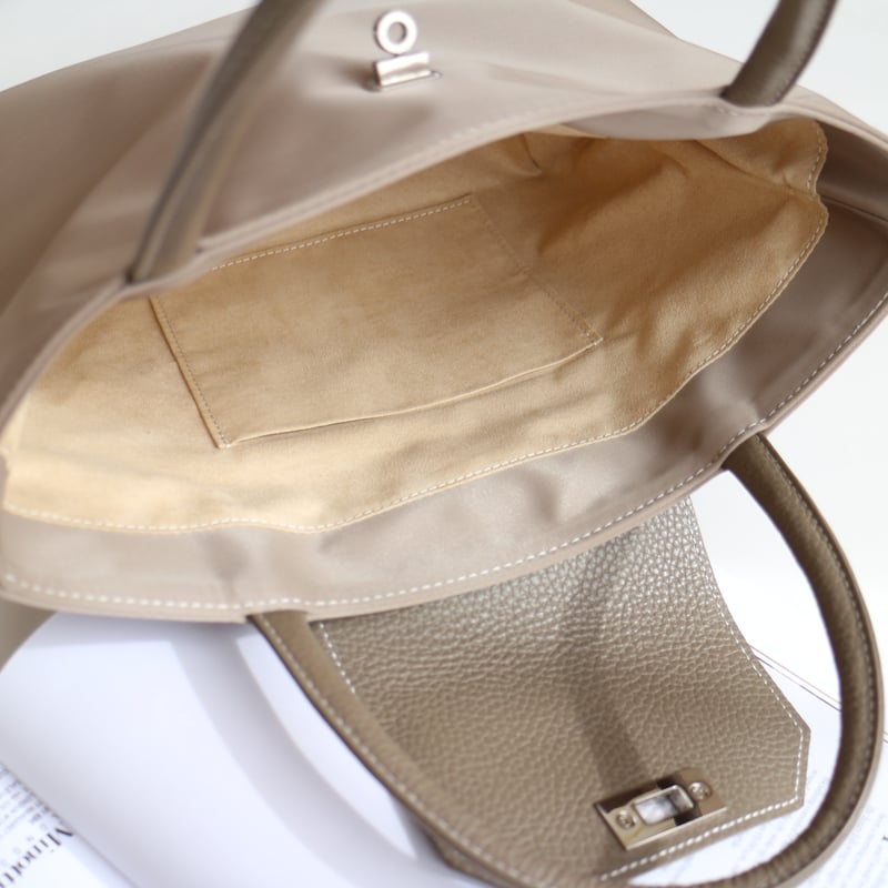 𝑟𝑖𝑐ℎ𝑒𝑠𝑠𝑒トートS】 グレージュ×シルバー金具 | CHARME 