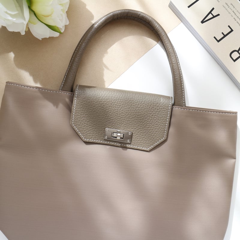 𝑟𝑖𝑐ℎ𝑒𝑠𝑠𝑒トートS】 グレージュ×シルバー金具 | CHARME 