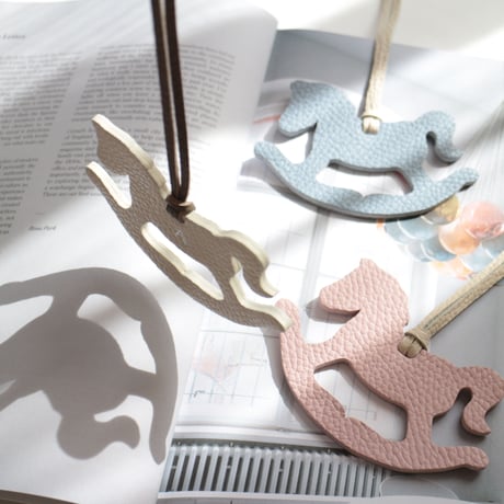 【  Wooden Horse  】レザーチャーム