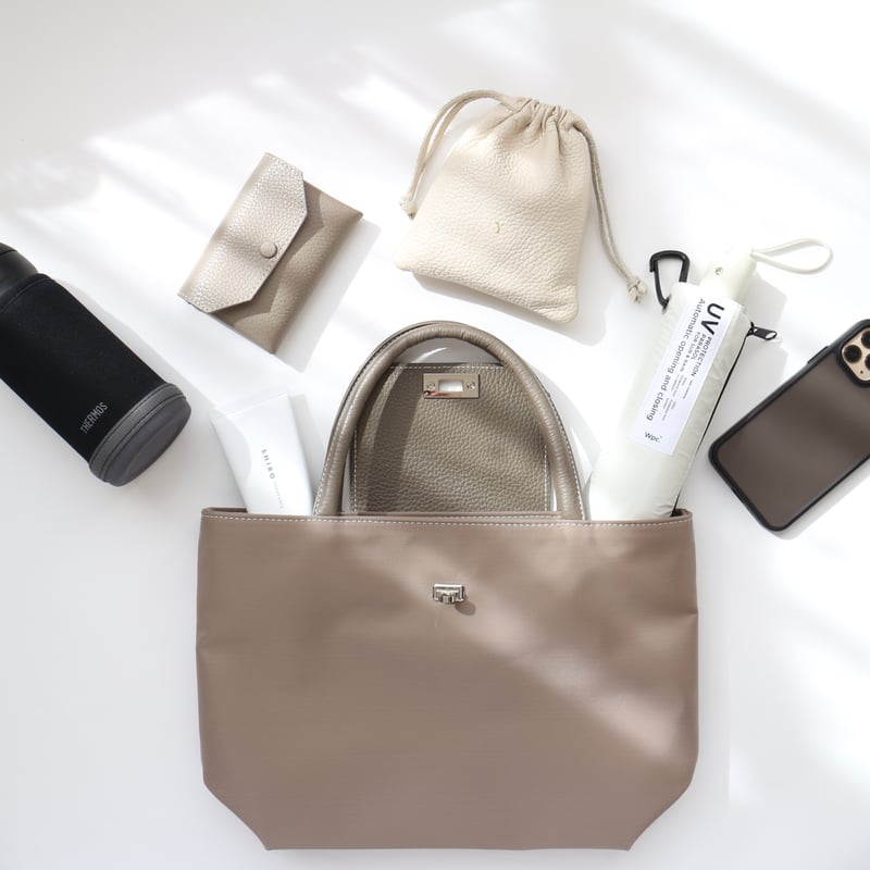 𝑟𝑖𝑐ℎ𝑒𝑠𝑠𝑒トートS】 グレージュ×シルバー金具 | CHARME 