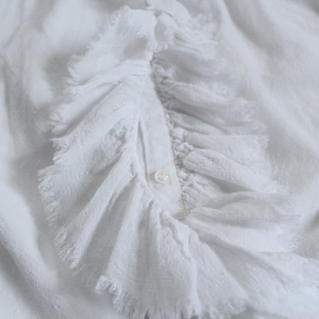 Veritecoeur / LTD-187   フリルブラウス ANTIQUE WHITE
