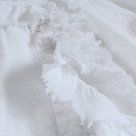 Veritecoeur / LTD-187   フリルブラウス ANTIQUE WHITE