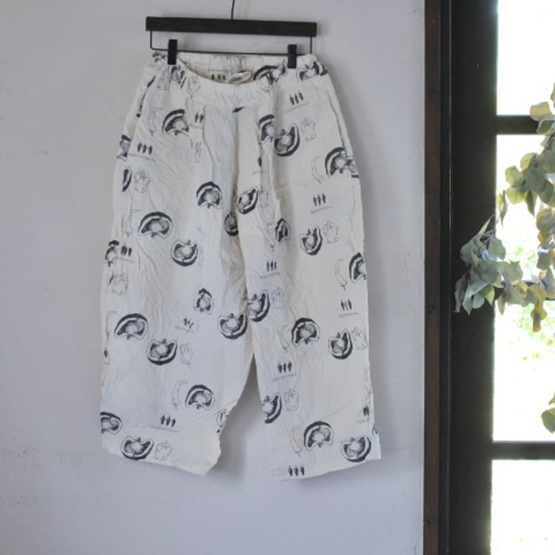 ヴェリテクールは☆VC2636B野菜柄コクーンパンツ ヴェリテクールは☆VC2636B野菜柄コクーンパンツ