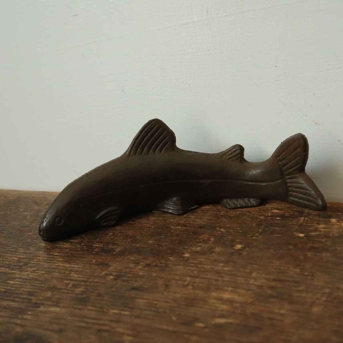 A048【文鎮】栗崎 天明鋳物 魚 | 書道具の店 KOKIHI.