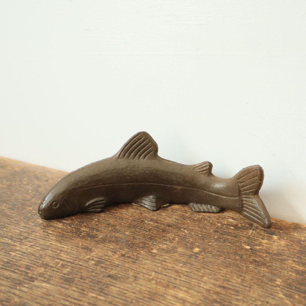 A048【文鎮】栗崎 天明鋳物 魚 | 書道具の店 KOKIHI.